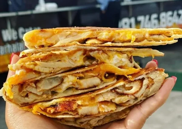 Image from the impact article “Abu Omar Halal food truck opens first brick-and-mortar location in Richardson”