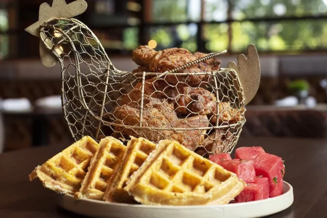 Image from the Dallas News article “8 new restaurants in North Texas: hot chicken, fried chicken, halal and more”
